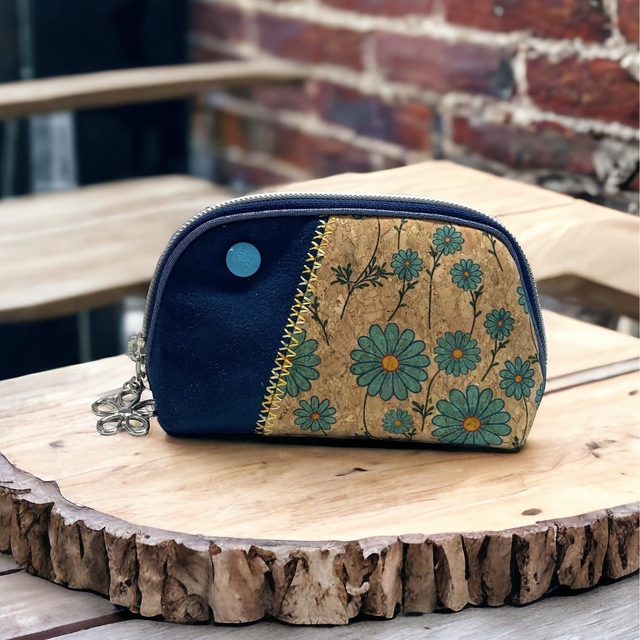 Et c'est qui KiKou ? Porte-monnaie Choupi vert et doré en cuir recyclé / Choupi green and gold wallet in recycled leather / Choupi groen en goud portemonnee gerecycled leer